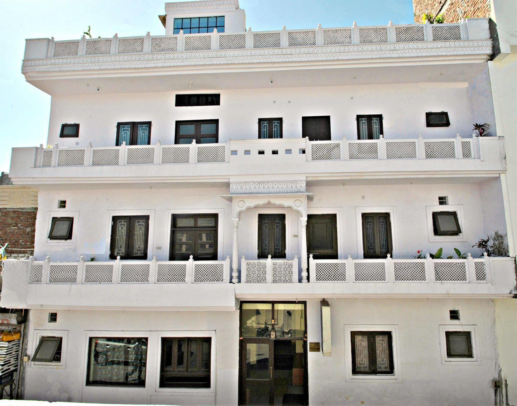 Satkar Hotel Jaipur Exterior foto